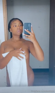 Happy sexy sunday which pic is better left or right part 1