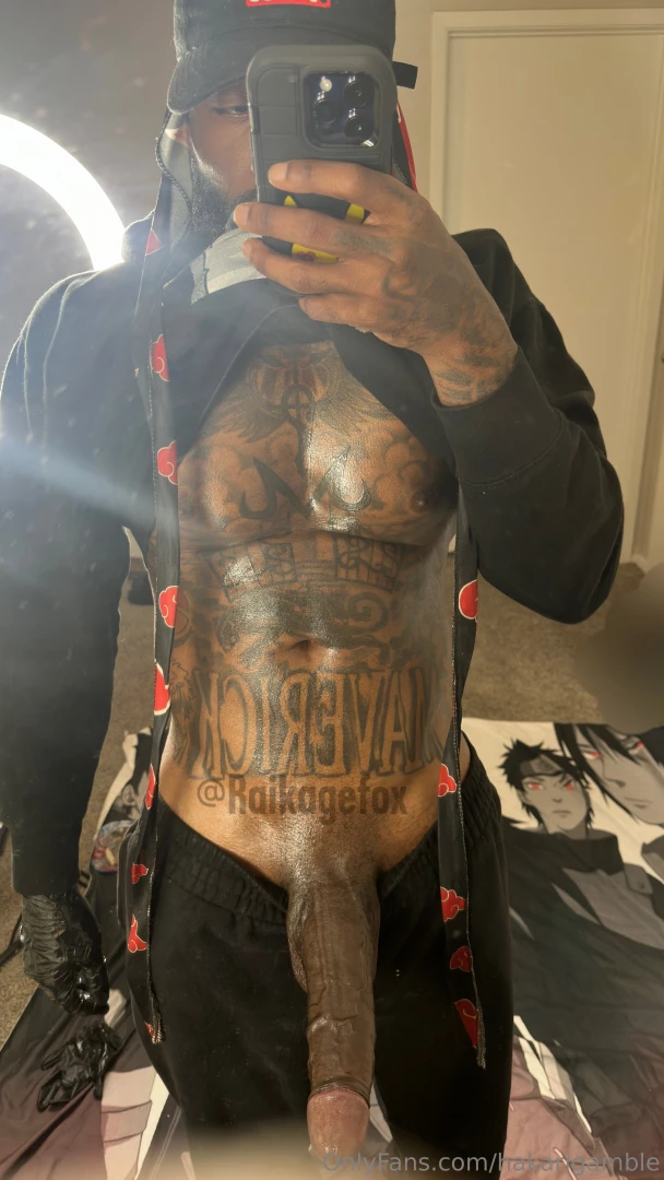 Oiled and ready for some head 