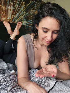 What intrigues you the most about the dynamics of giantess tiny