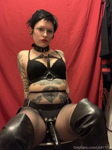 Idk about y all but this is what i call a fun wholesome sunday evening part 1