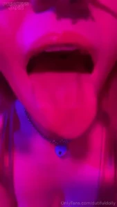 Pretty pink mouth porn