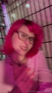 I m so pretty when i cry it s okay if it gets you hard daddy i know