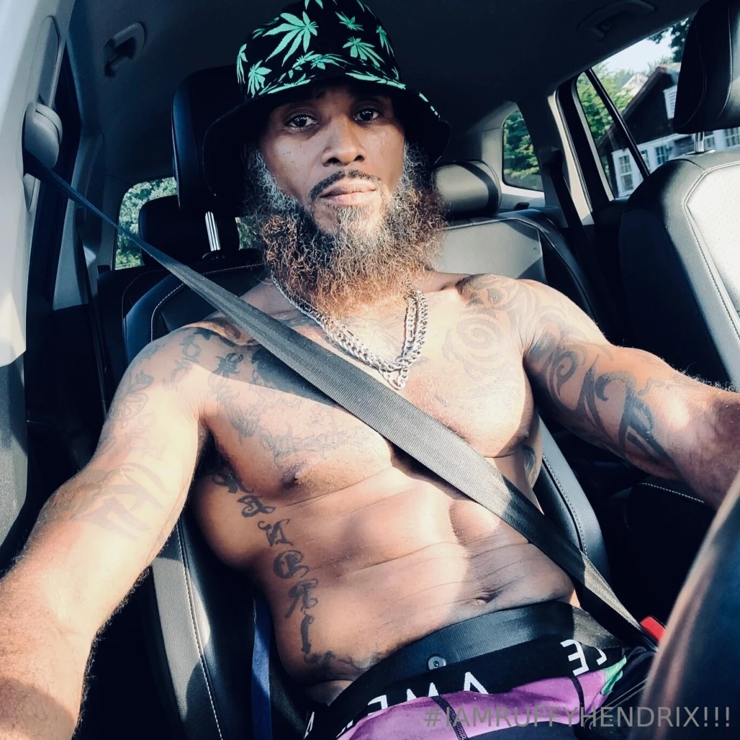 Morning i jerked off in my car while driving my birthday is thursday i 