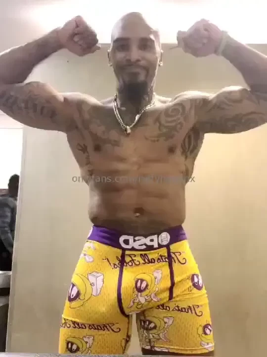 Morning flex muscle worship tip the dick amp check out the shower 