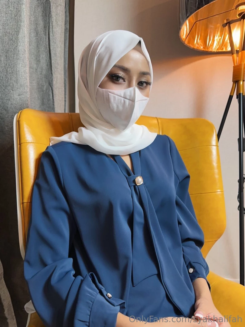 Wink if you can handle a little teasing 