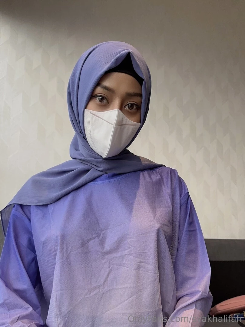 Do your eyes always land right here 