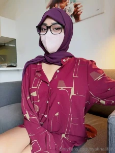 This seat s comfy but your lap looks better