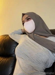 Think this sweatshirt s hiding too much