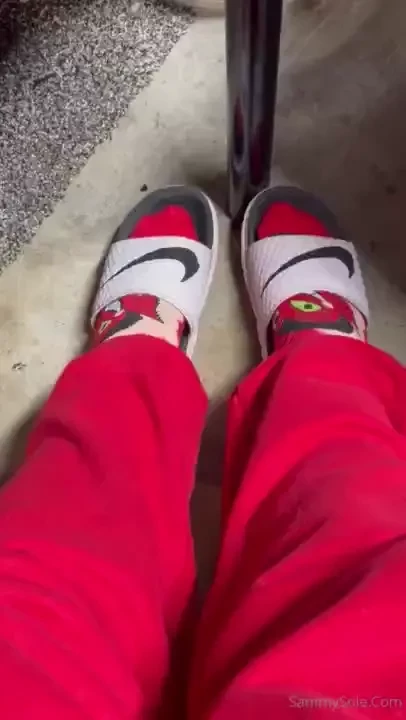 Enjoy some powerpuff girl socks 