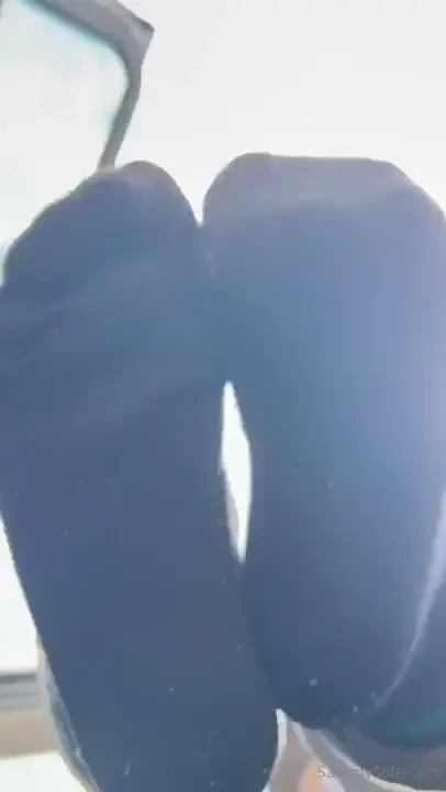 3 days in some black skatersocks there is something special about the part 11 