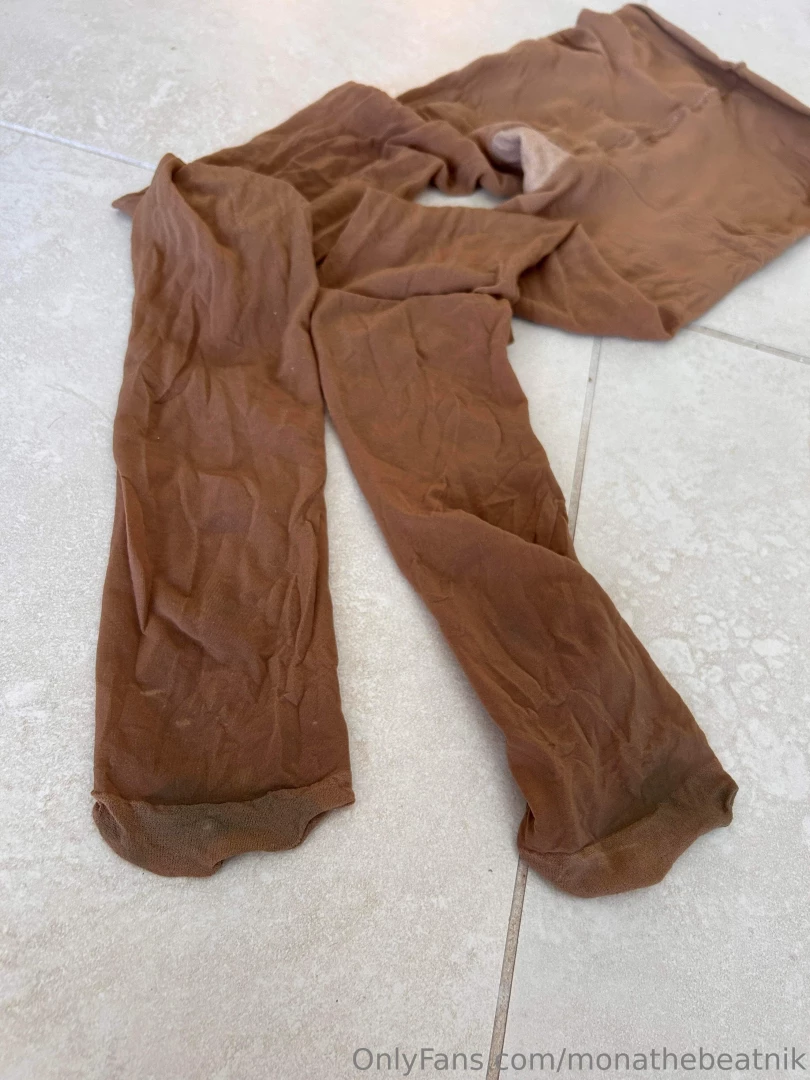 My friend is a lawyer and interested in selling her courtroom part 1 