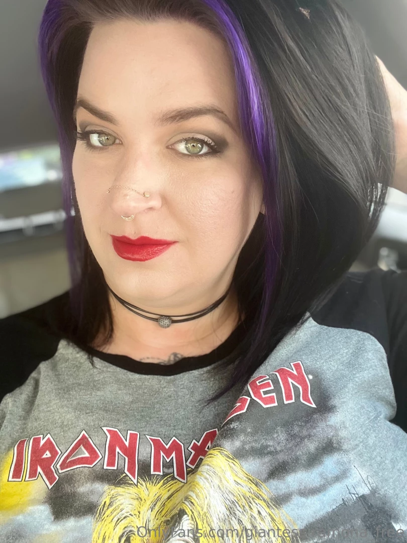 Looking cute for my boudoir photo shoot 