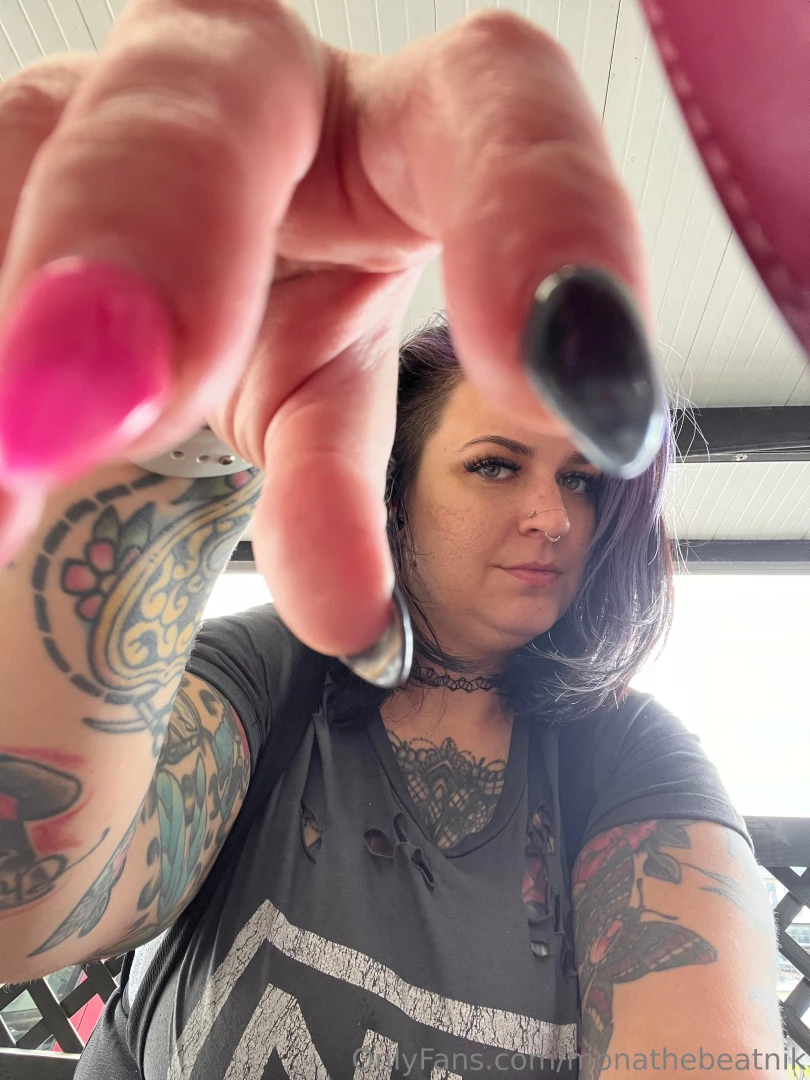 Get back in my purse tiny 