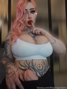 Sometimes i get such hot thoughts that i m even embarrassed by them do