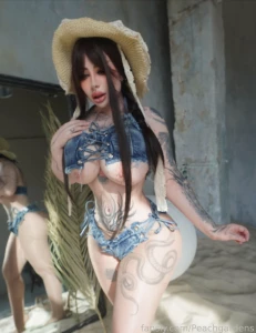 Ohhh it s so hot outside today why don t we go to the lake and swim