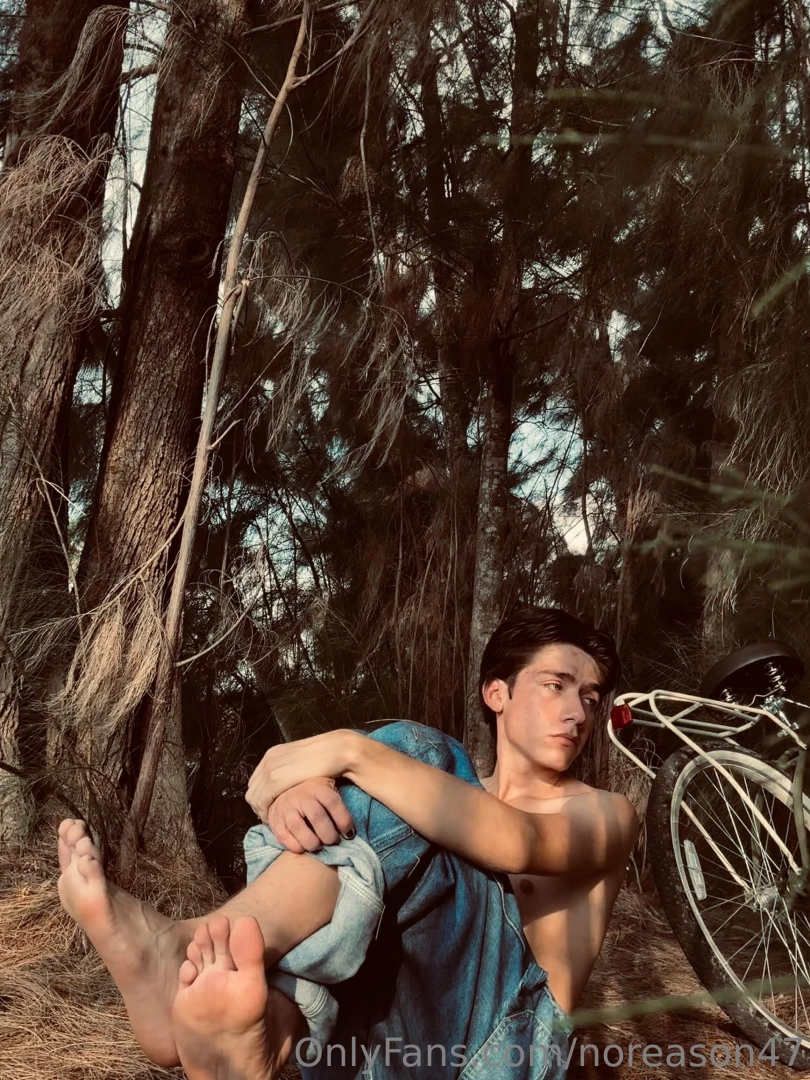 Feet amp pits outdoor jerk off vid in the 3rd slide part 1 