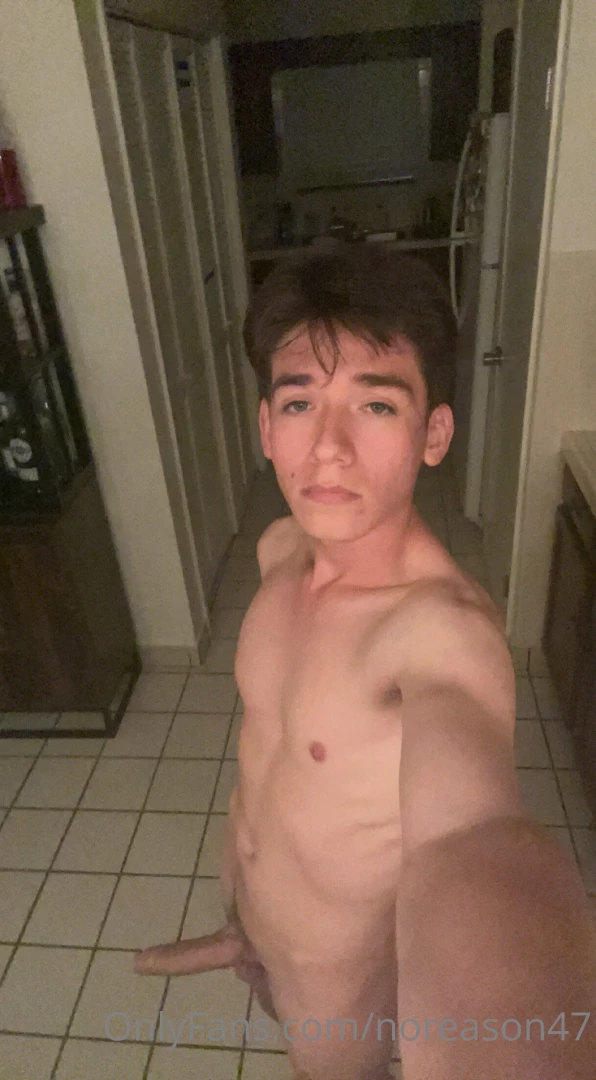 Some pics from my friends kitchen lol part 3 
