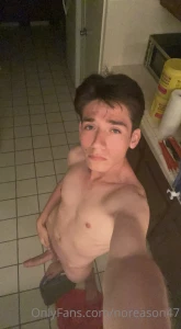 Some pics from my friends kitchen lol part 4