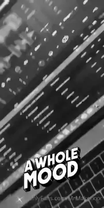 Im a man of many talents would you guys like a live mix with me on cam 