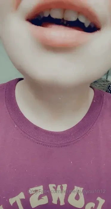 Vorelovers giantess wanna let me play with you like this 