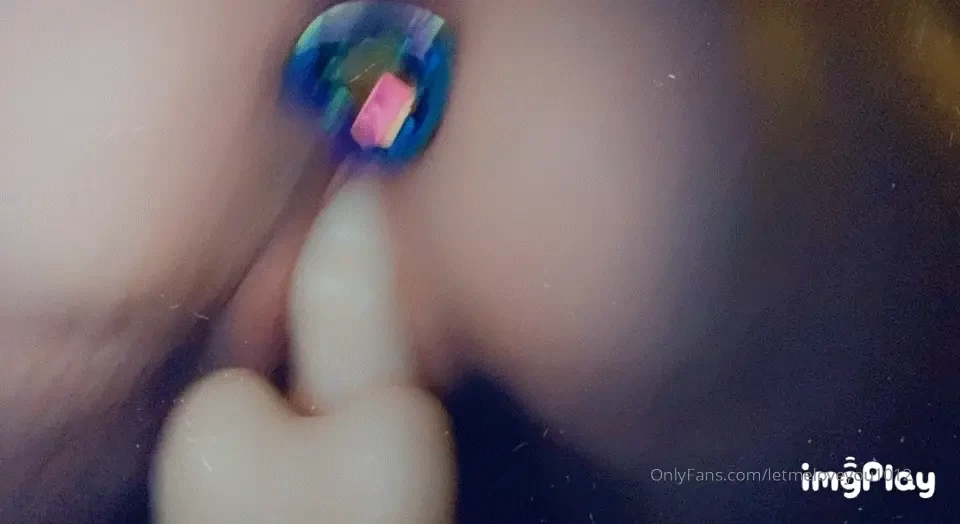 Riding dirty like watching my ass bounce while i m riding this dildo 