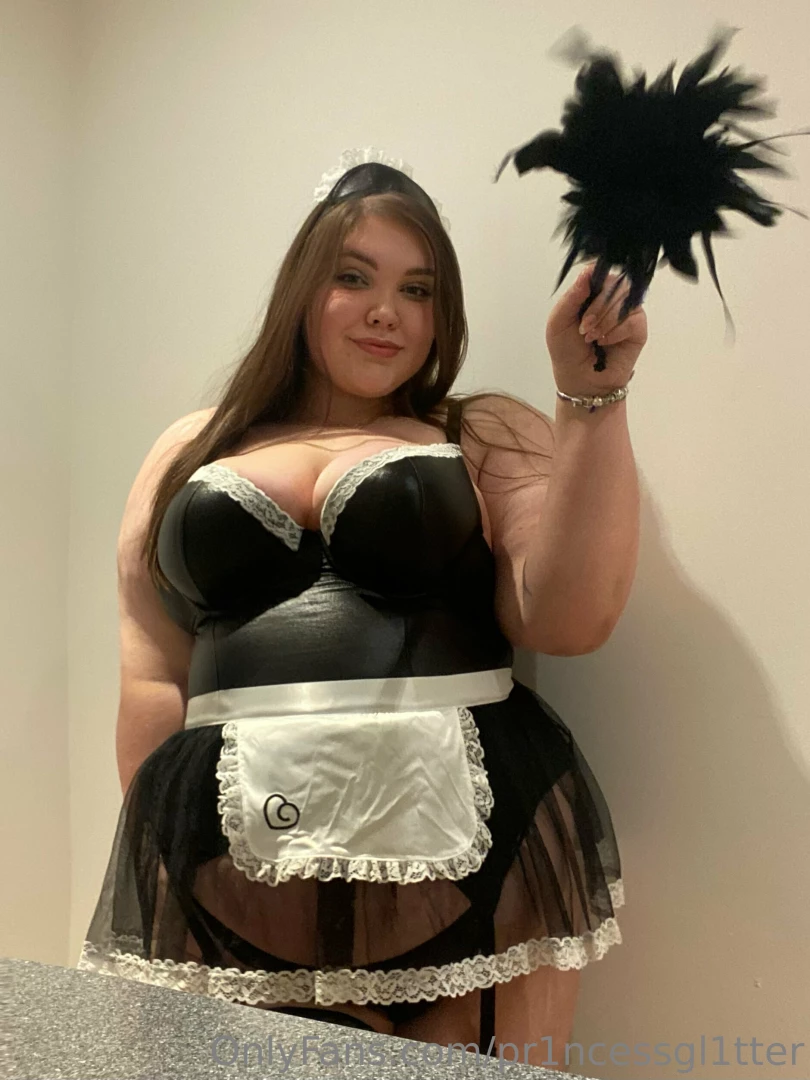 Your maid just wants to seduce you 