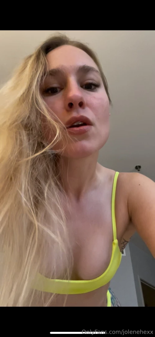 Pinned stretched taunted 