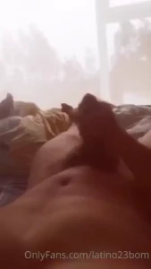 Bom dia mundo num dia como o de hoje s sabe bem estar na cama