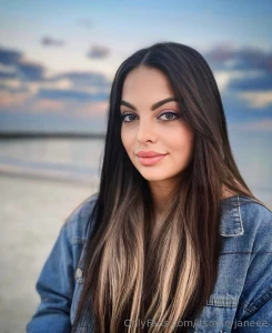 Mysterious and playful anissa_taylor really wants you to text her she part 11