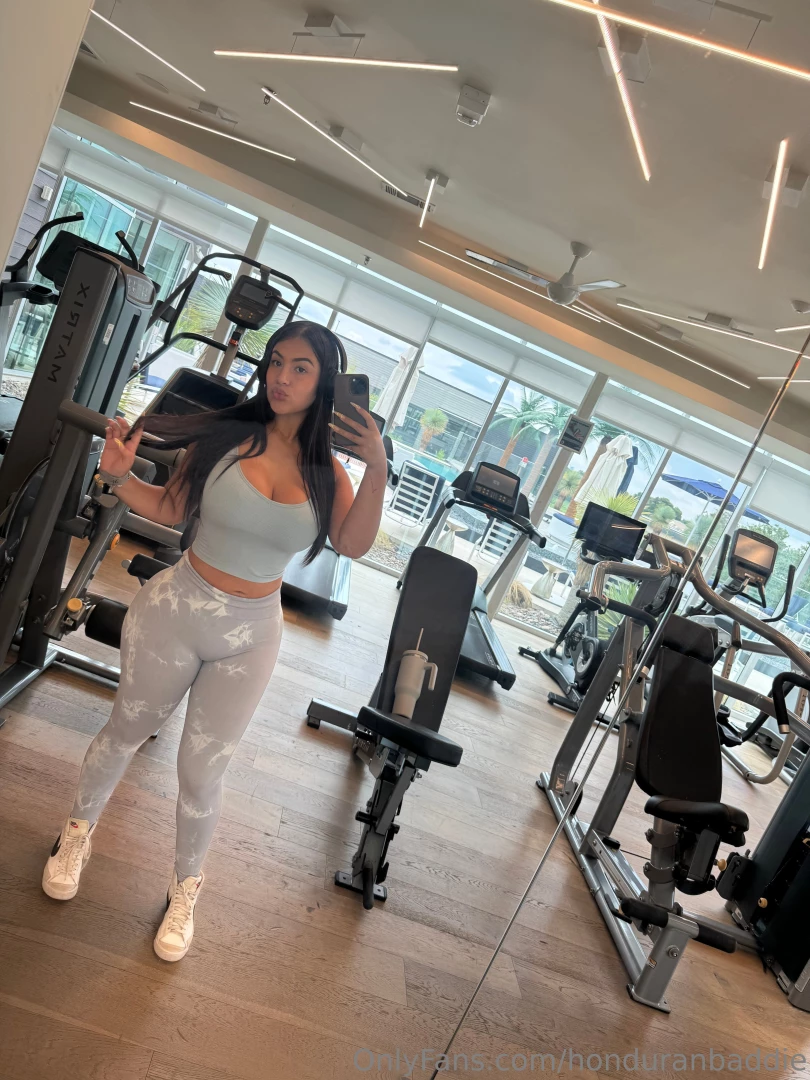 Oh daddy do you love how i move my body for you i shake my ass bounce part 18 