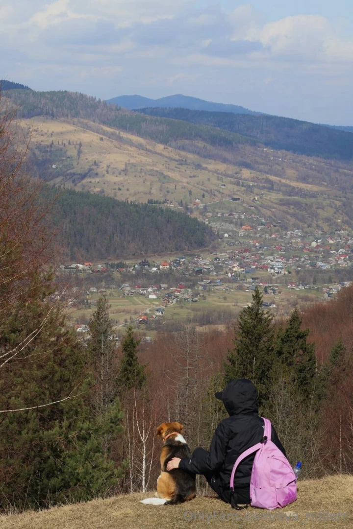 This photo was taken by my mom when we were in the mountains so cute 