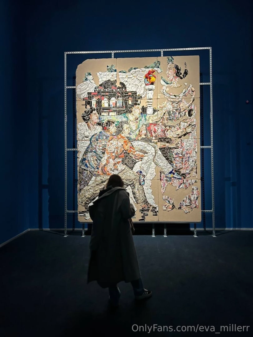 I was in an art gallery some paintings i admired so much that i stood 