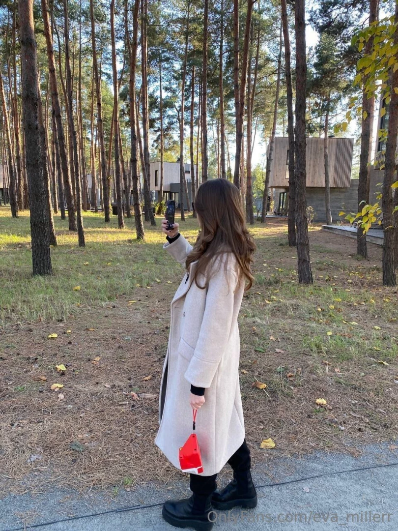 When i m in beautiful places i immediately turn into an unstoppable 