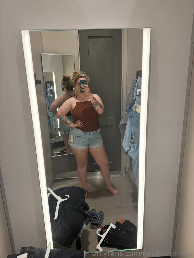 Buying myself some cute outfits since you all spoil me my birthday is 