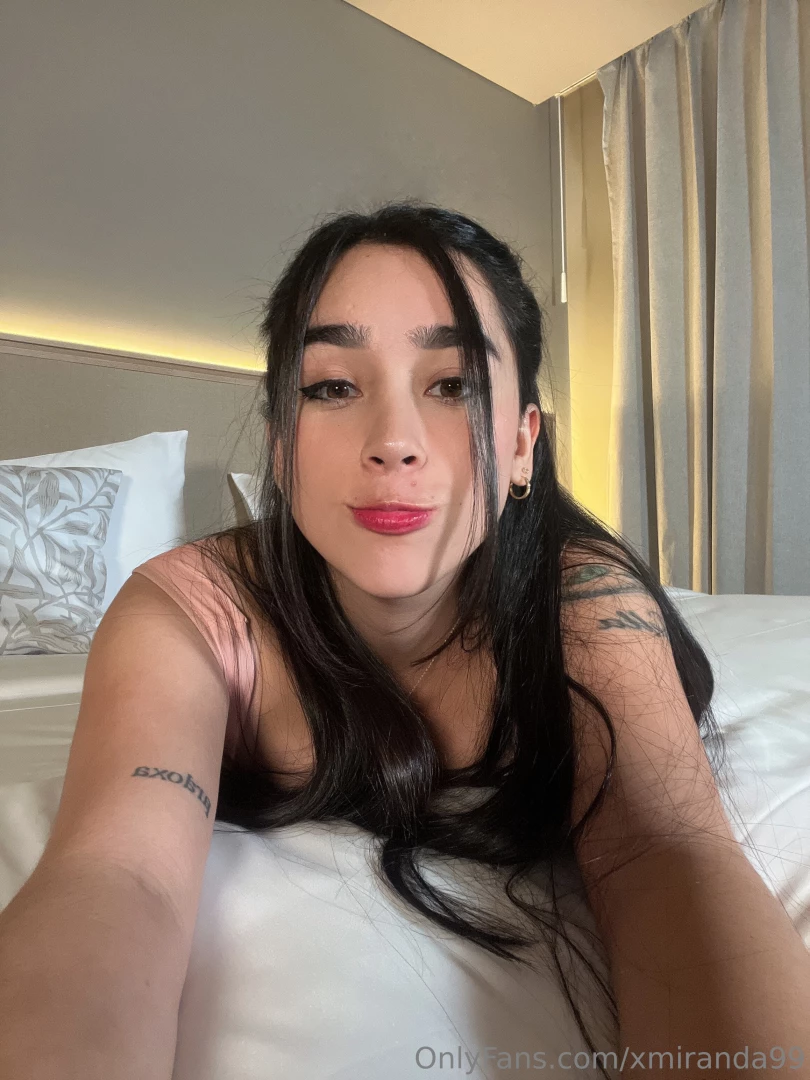I like to be sexy for those who give me attention part 1 