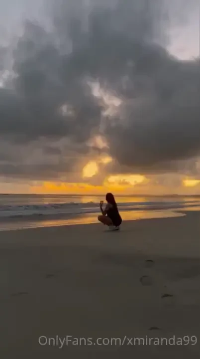 I love sunsets on the beach 