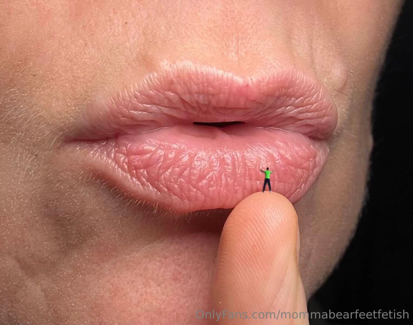 Go read the full long giantess story for free https www pat reon com 