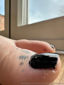 Now that s one sexy toe