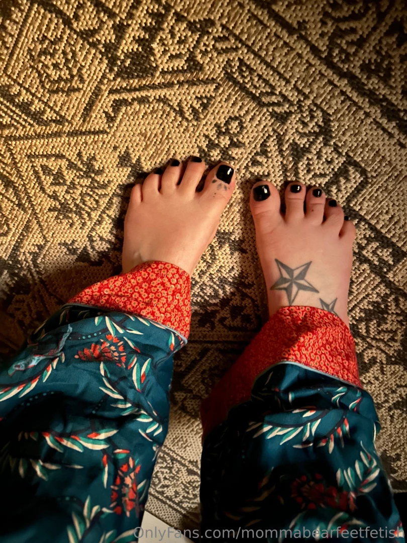 Mommabears morning new pedi toes 