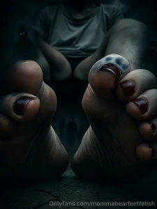 Scary toes