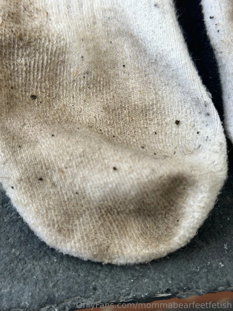 Check out those toe prints want to see more head over to the video of 