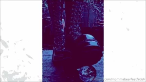 Want more message for customs https onlyfans com mommabearfeetfetish47