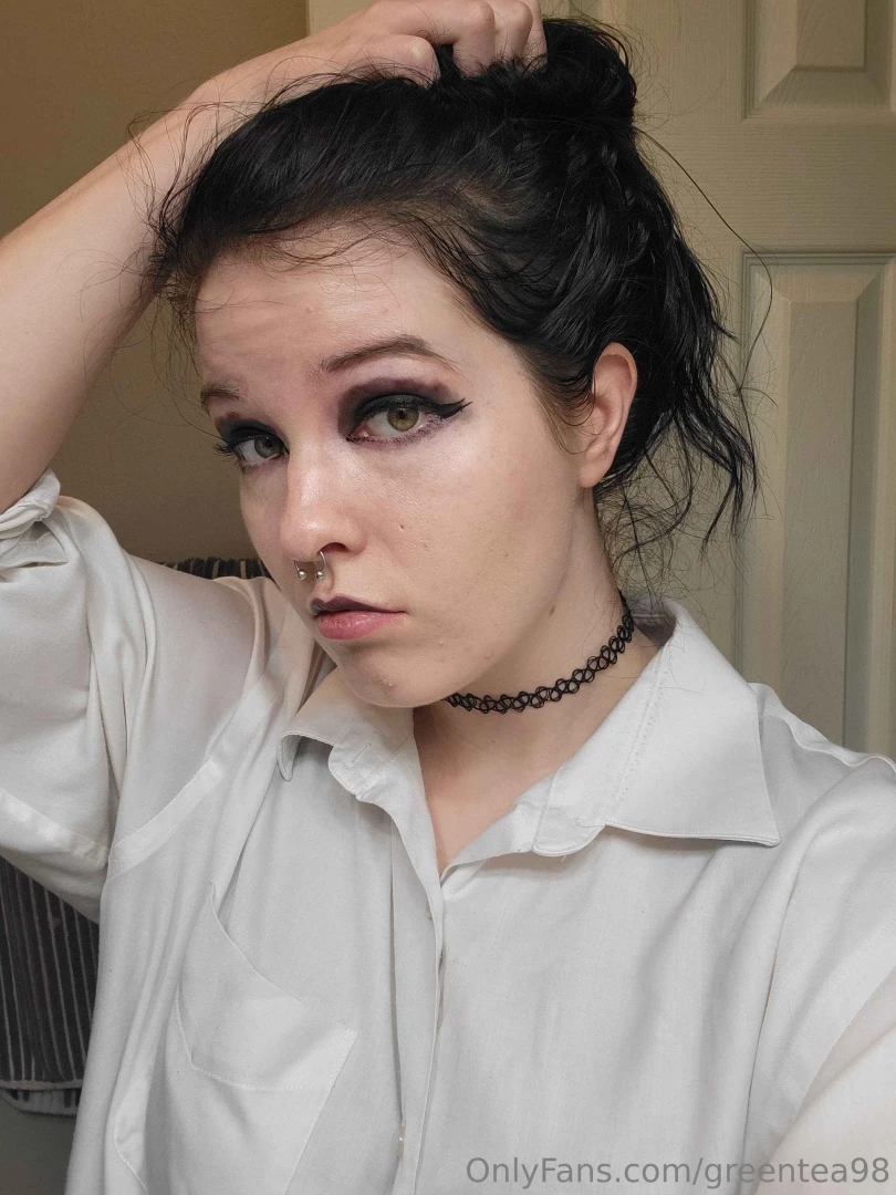 Some selfies before recording i hope you guys had at least an okay day part 4 