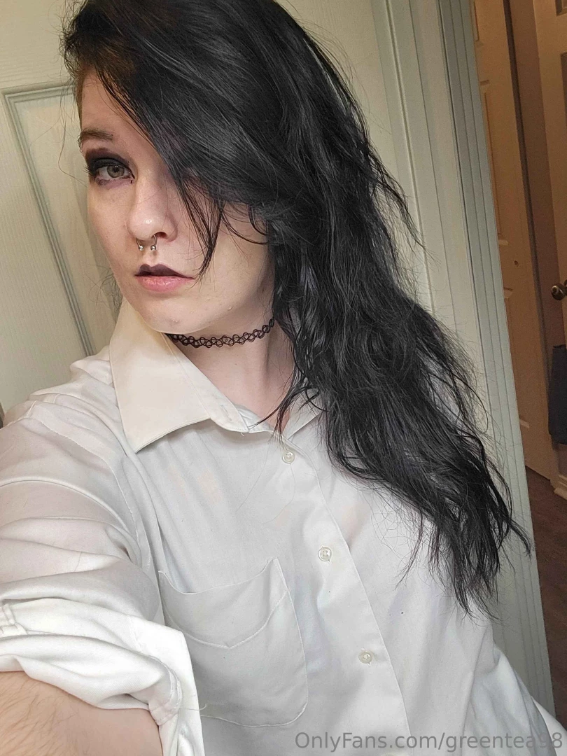 Some selfies before recording i hope you guys had at least an okay day part 3 