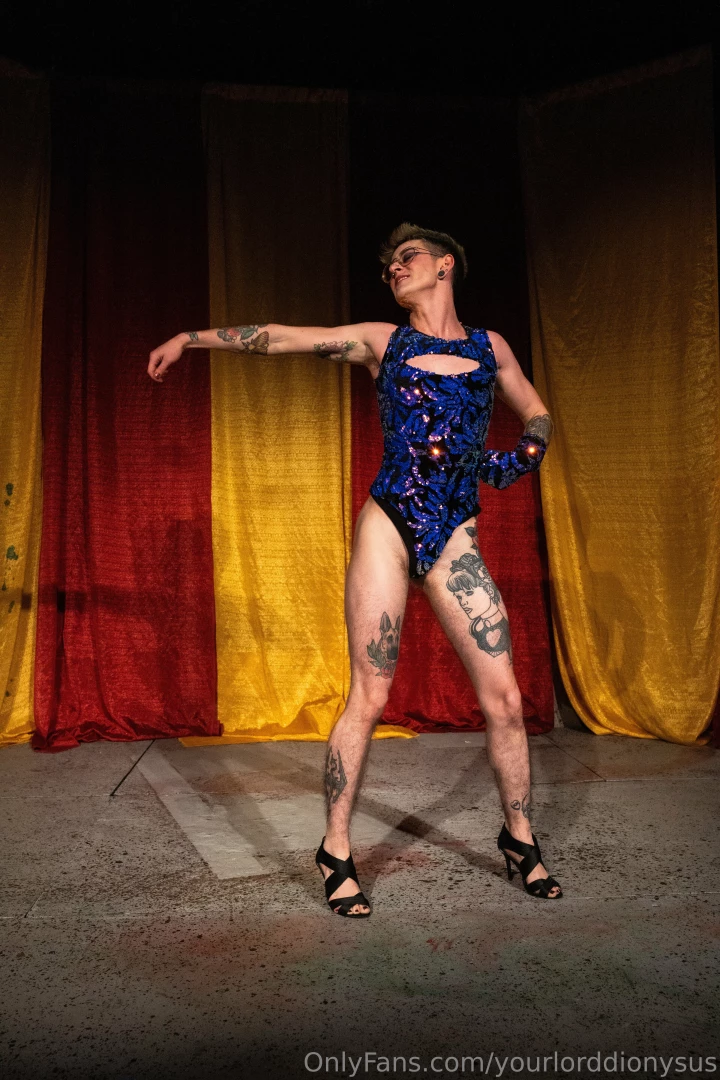 Another burlesque show in an outfit i sewed entirely myself part 2 