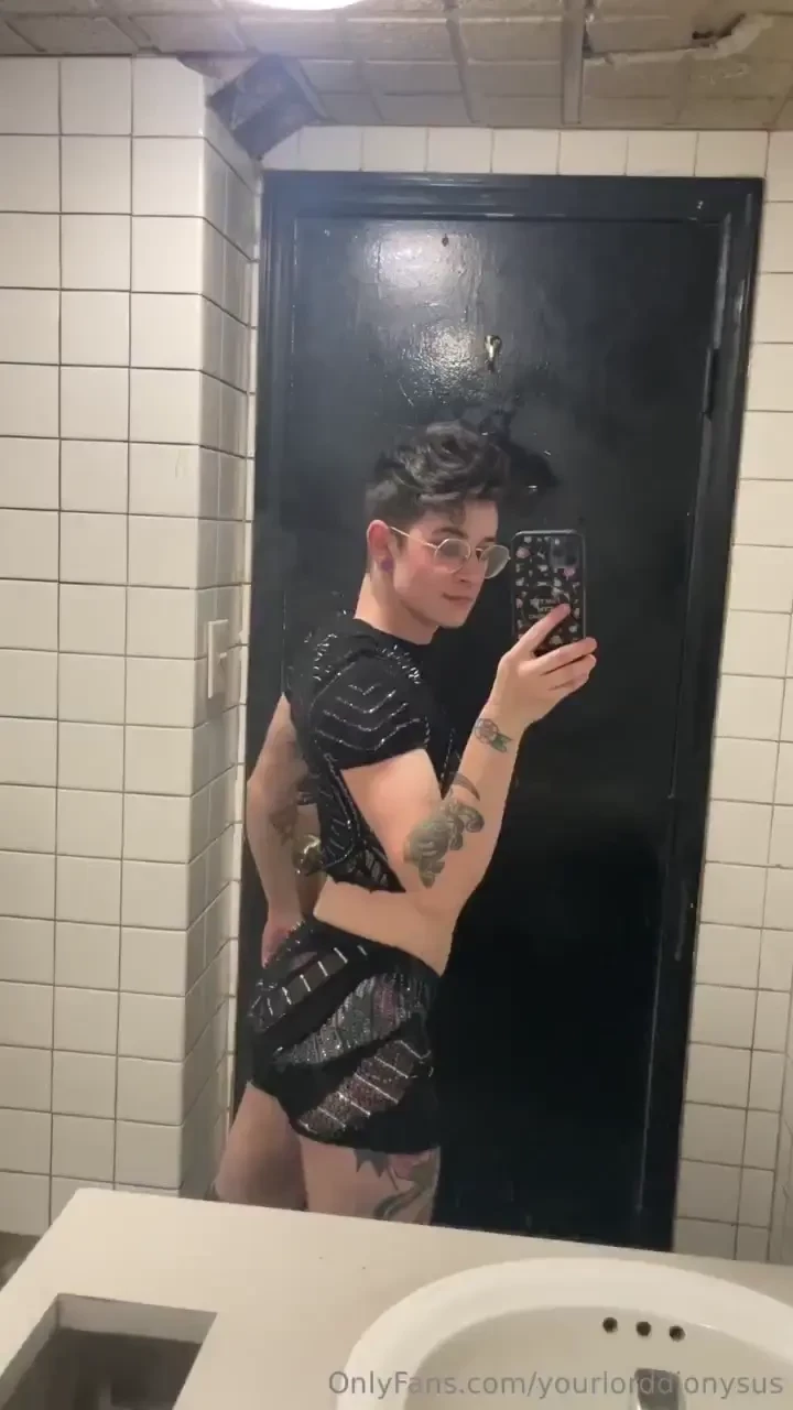 Last night another show now to work on my next costume for halloween 