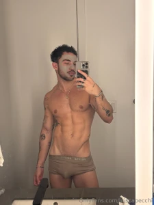 I m thinking on sending out the crazy vip bundle i did for november