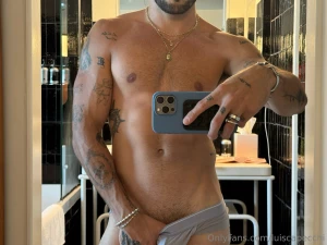 Comment down below what kind of content you wanna see me make part 1