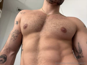 Quiero que me la chupes whoever can translate this gets something aha