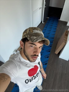 Live tonight 8pm pst i better see u there let s have some funnn